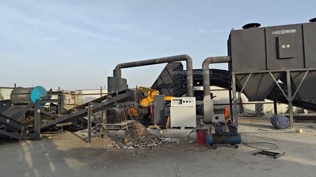 在祖國一個地方又有一條路友315廢鋼破碎險誕生啦！