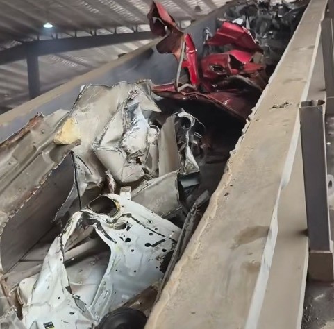 客戶提供，450型汽車殼破碎機(jī)生產(chǎn)打料